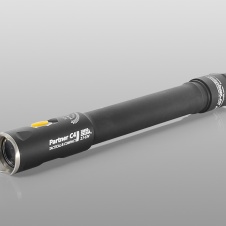 Тактический фонарь Armytek Partner C4 Pro (тёплый свет)